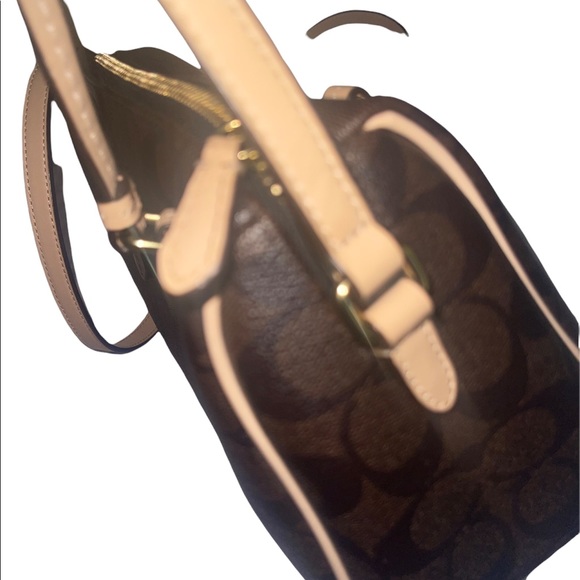 Coach! - Picture 5 of 5